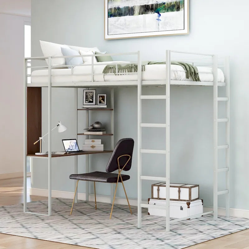Lit mezzanine simple en métal avec échelle, barrière, étagères et bureau