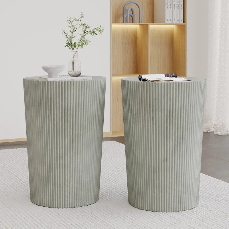 Tables d'appoint (deux pièces)