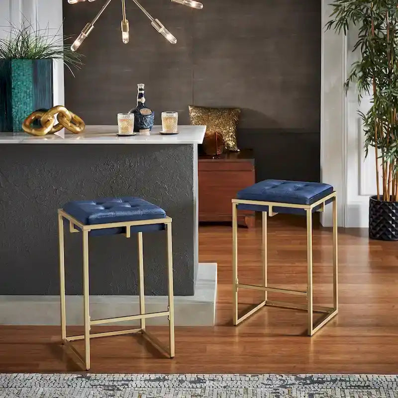 Tabouret de bar en velours doré avec dossier capitonné