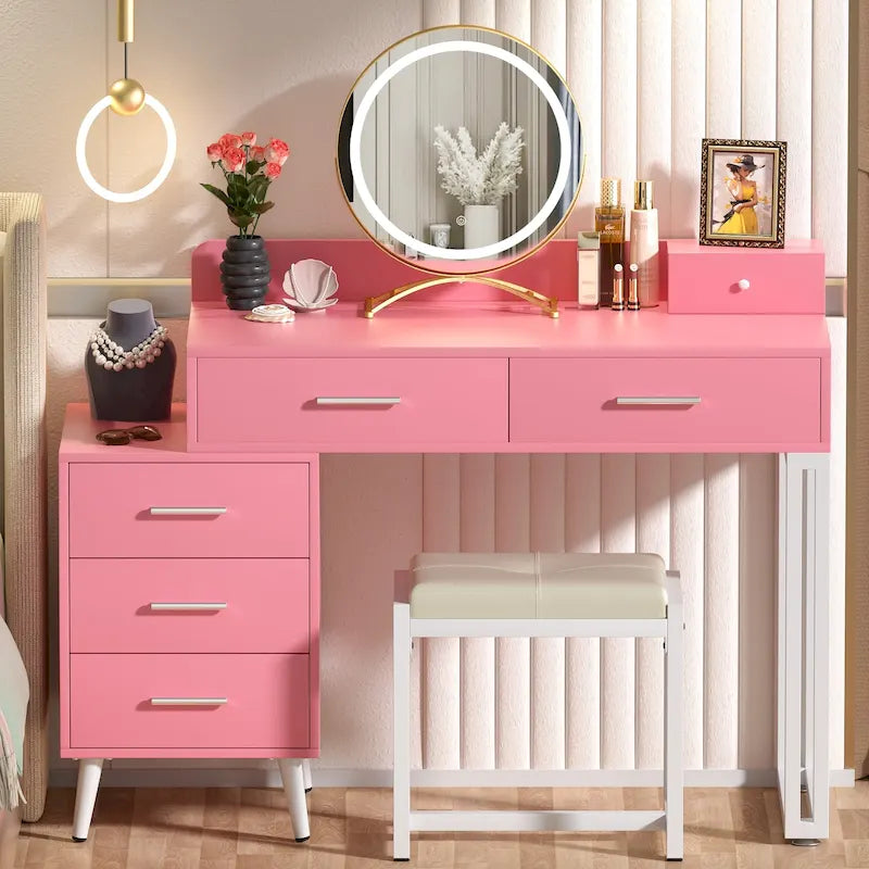 Une coiffeuse moderne avec un tabouret et un miroir LED