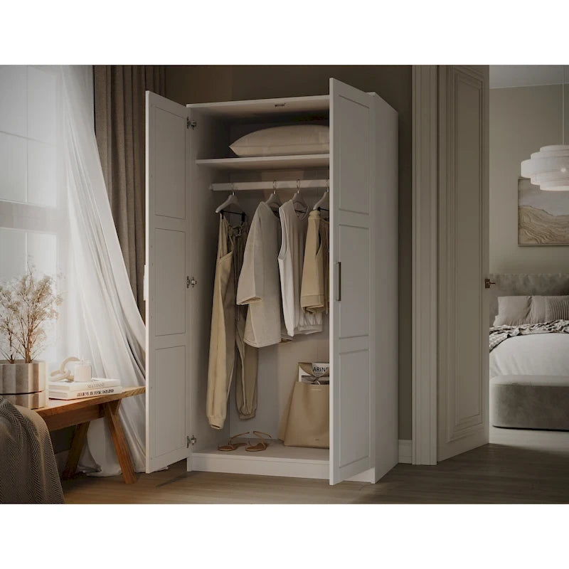 Armoire urbaine à double porte en bois massif, avec portes en bois massif et portes miroir.