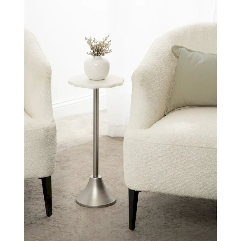 Table d'appoint festonnée en marbre et métal
