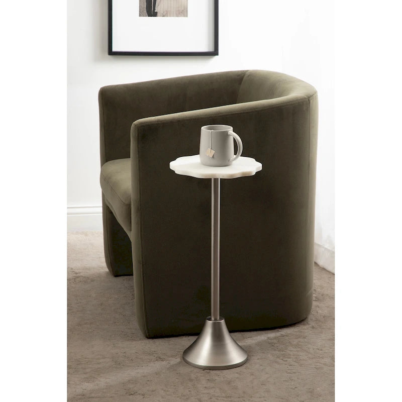 Table d'appoint festonnée en marbre et métal